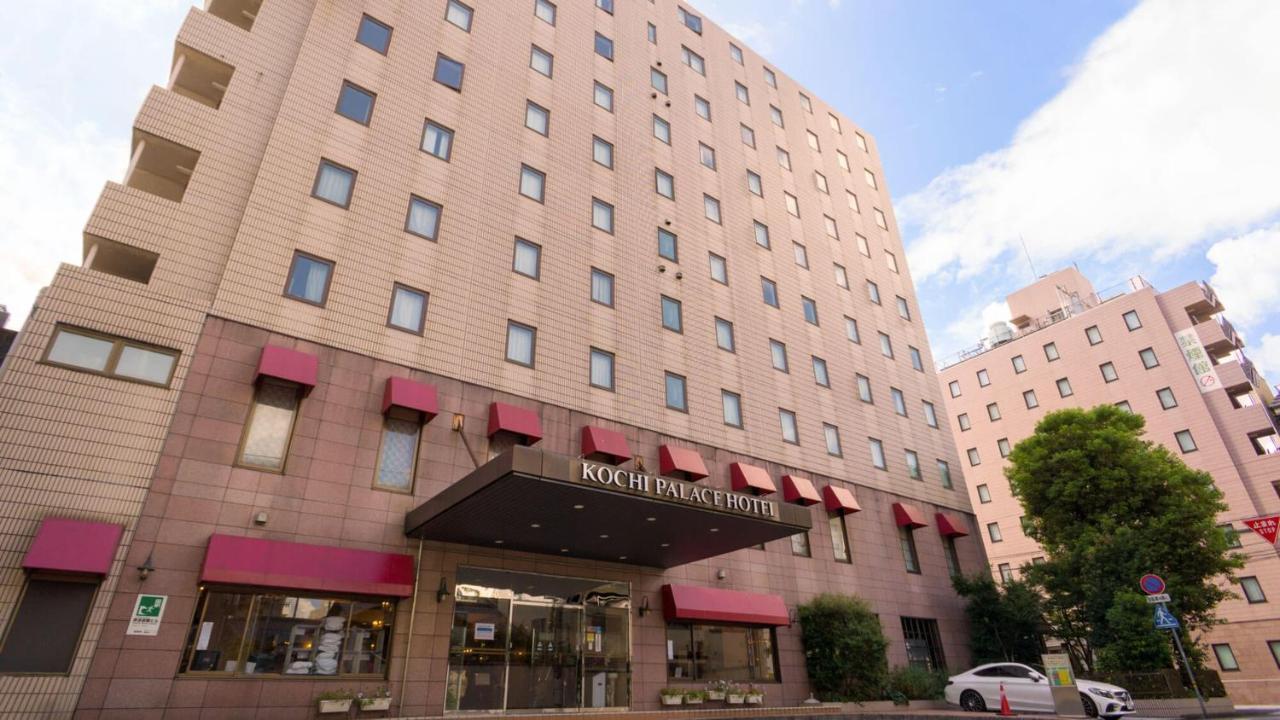 Kochi Palace Hotel Bagian luar foto