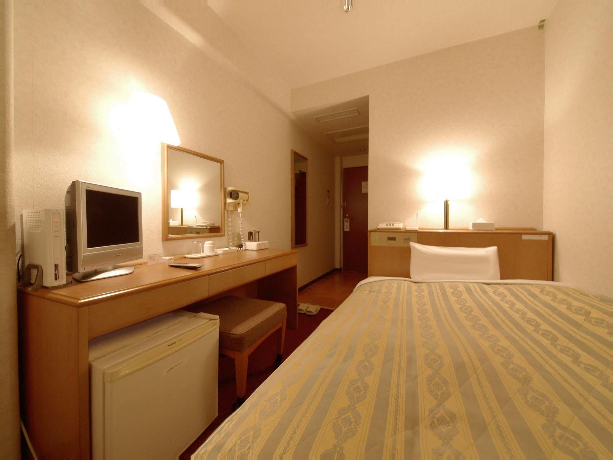 Kochi Palace Hotel Bagian luar foto